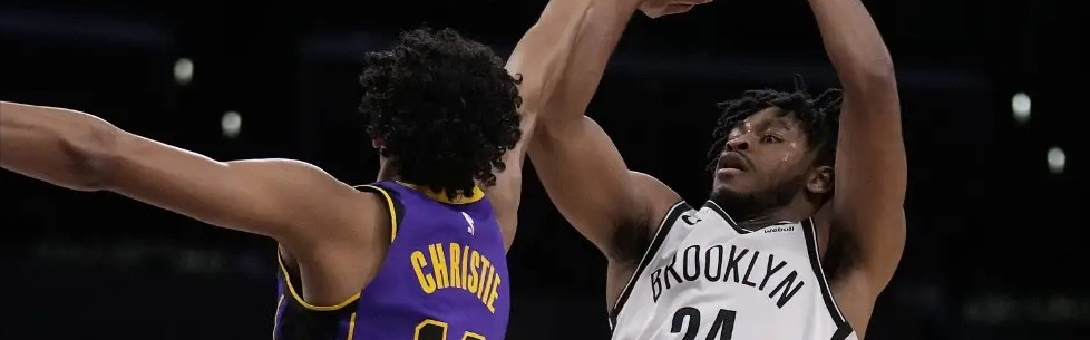 一夜4笔签约达成：小托马斯1年600万签约篮网，20+5前锋签约灰熊